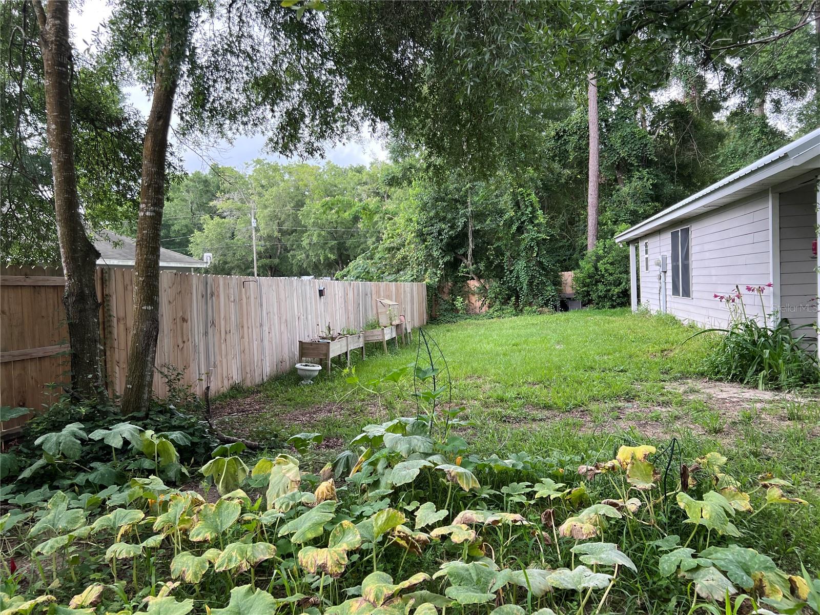930 NE 14TH AVE, TRENTON, FL — photo 36