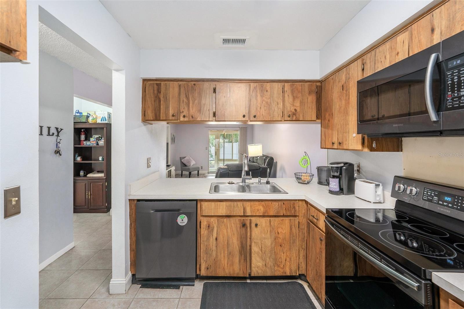 6346 BONNIE BAY CIR N, PINELLAS PARK, FL — photo 5