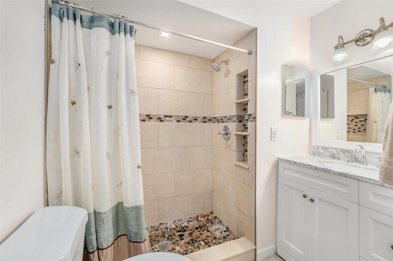 6346 BONNIE BAY CIR N, PINELLAS PARK, FL — photo 11