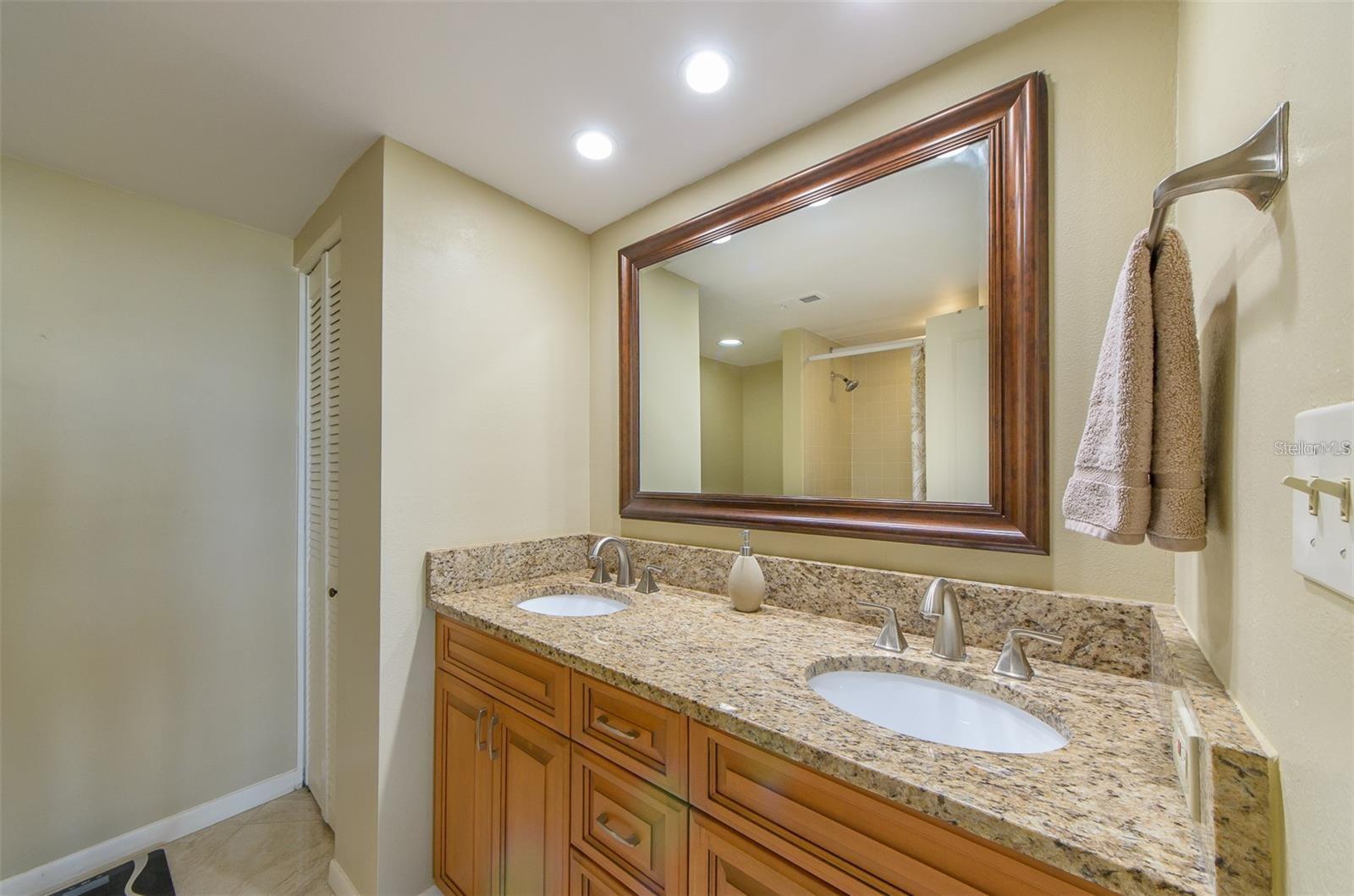 1460 GULF BLVD #1105, CLEARWATER BEACH, FL — photo 19