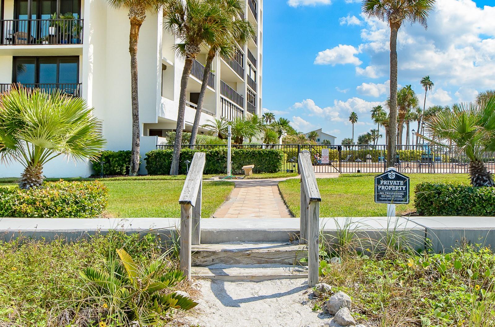 1460 GULF BLVD #1105, CLEARWATER BEACH, FL — photo 27