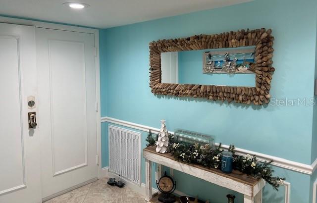 1460 GULF BLVD #1105, CLEARWATER BEACH, FL — photo 4