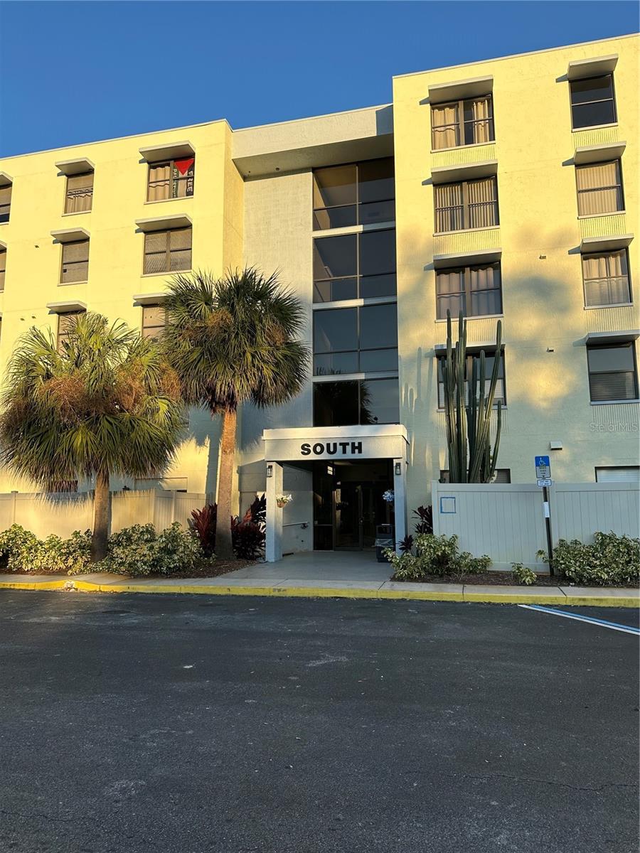 701 S MADISON AVE #410, CLEARWATER, FL — photo 2