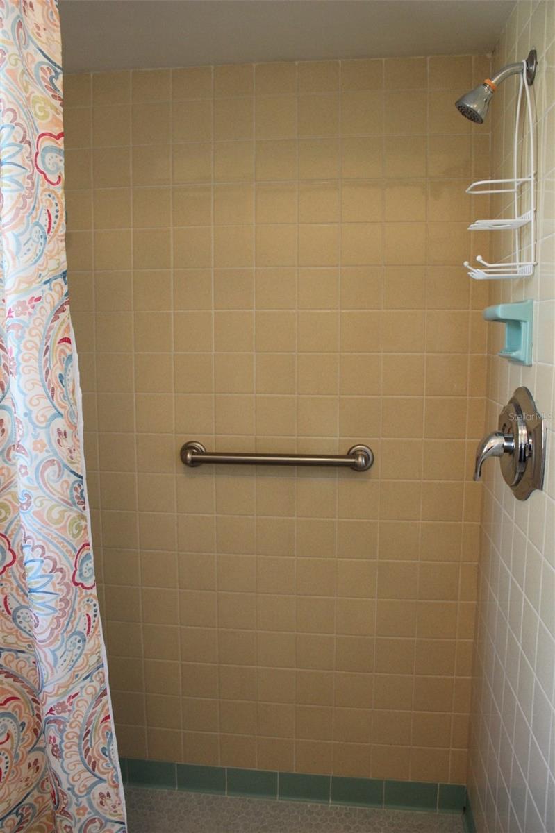 3605 IROQUOIS AVE, SARASOTA, FL — photo 31