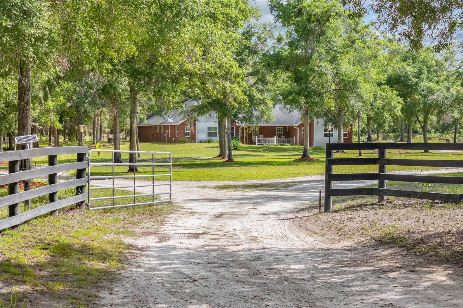 1827 SW SHILOH ST, FORT WHITE, FL — photo 4