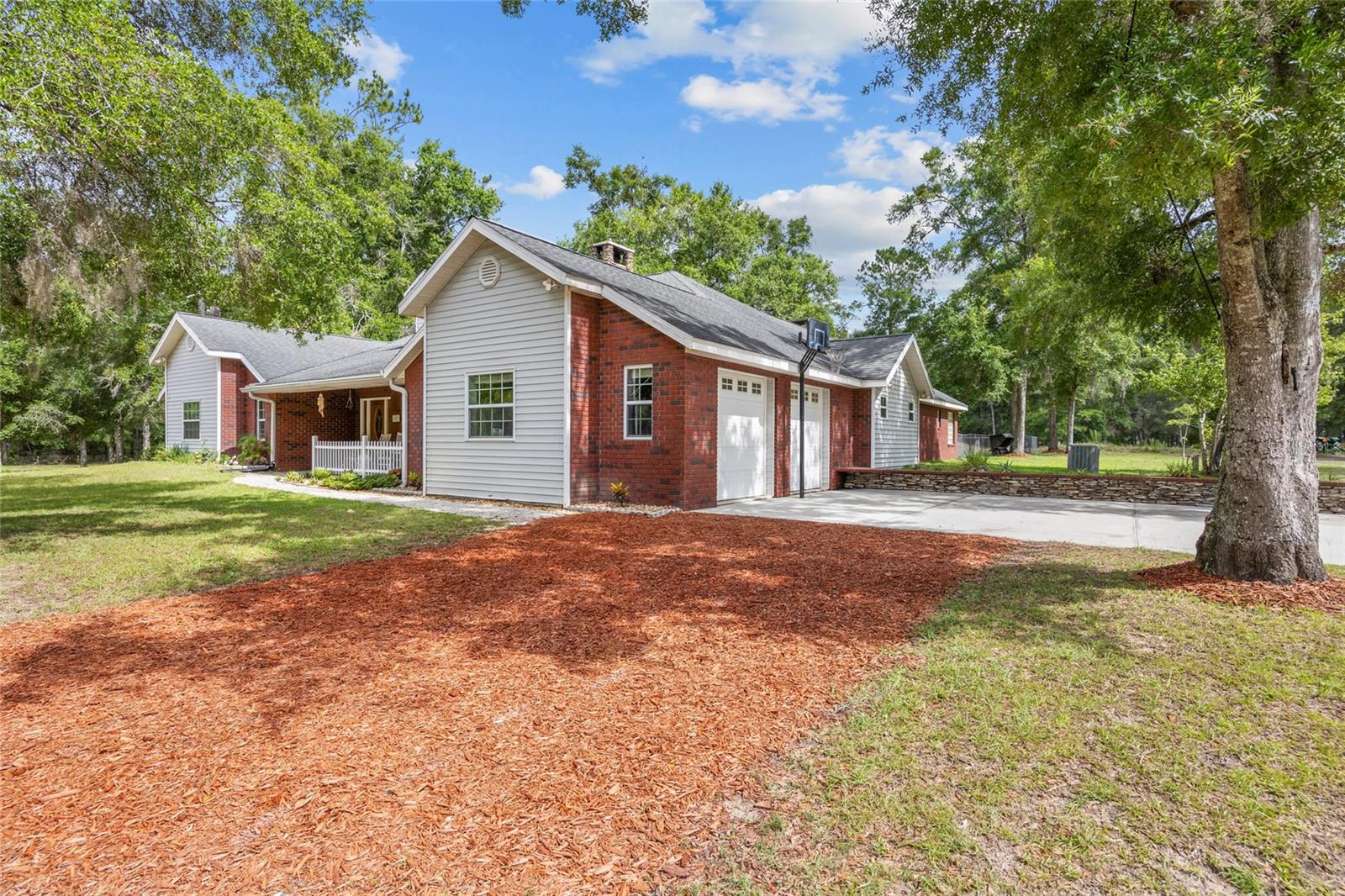 1827 SW SHILOH ST, FORT WHITE, FL — photo 9