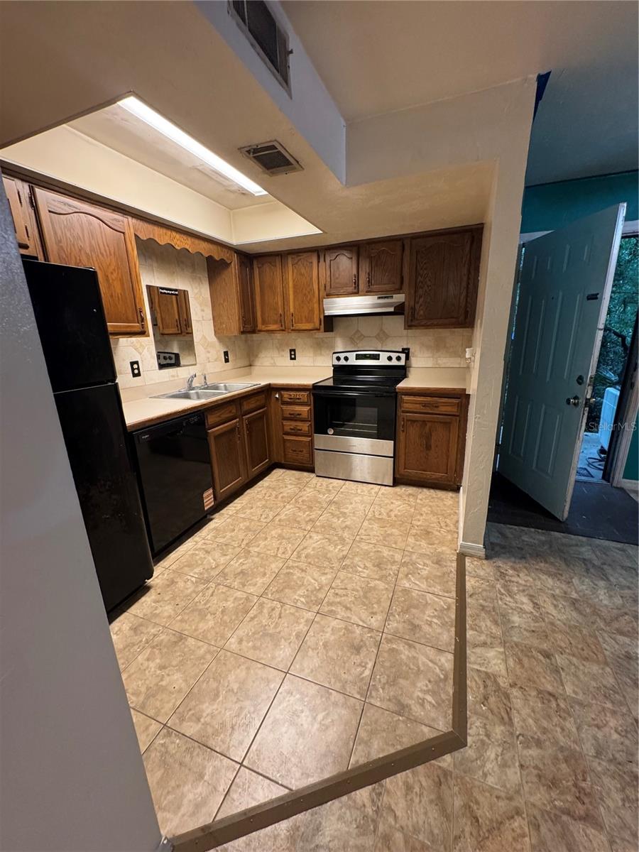 1515 NW 29TH RD #E3, GAINESVILLE, FL — photo 11