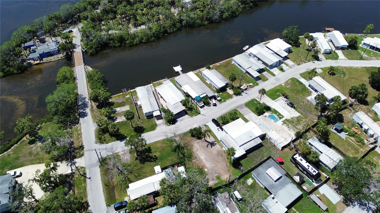 6828 EDGEWATER DR, NEW PORT RICHEY, FL — photo 4