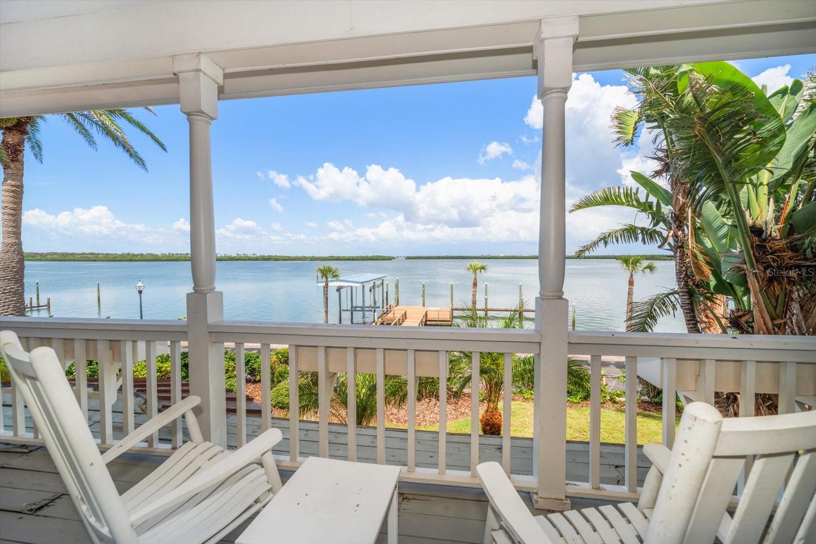1114 MANDALAY PT, CLEARWATER BEACH, FL — photo 4