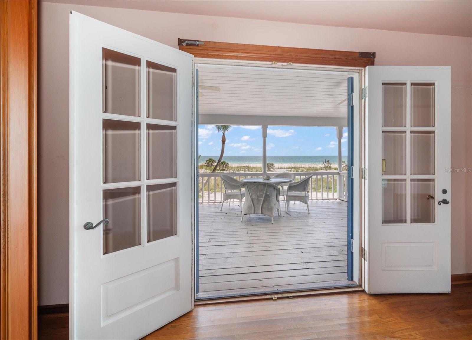 1114 MANDALAY PT, CLEARWATER BEACH, FL — photo 15