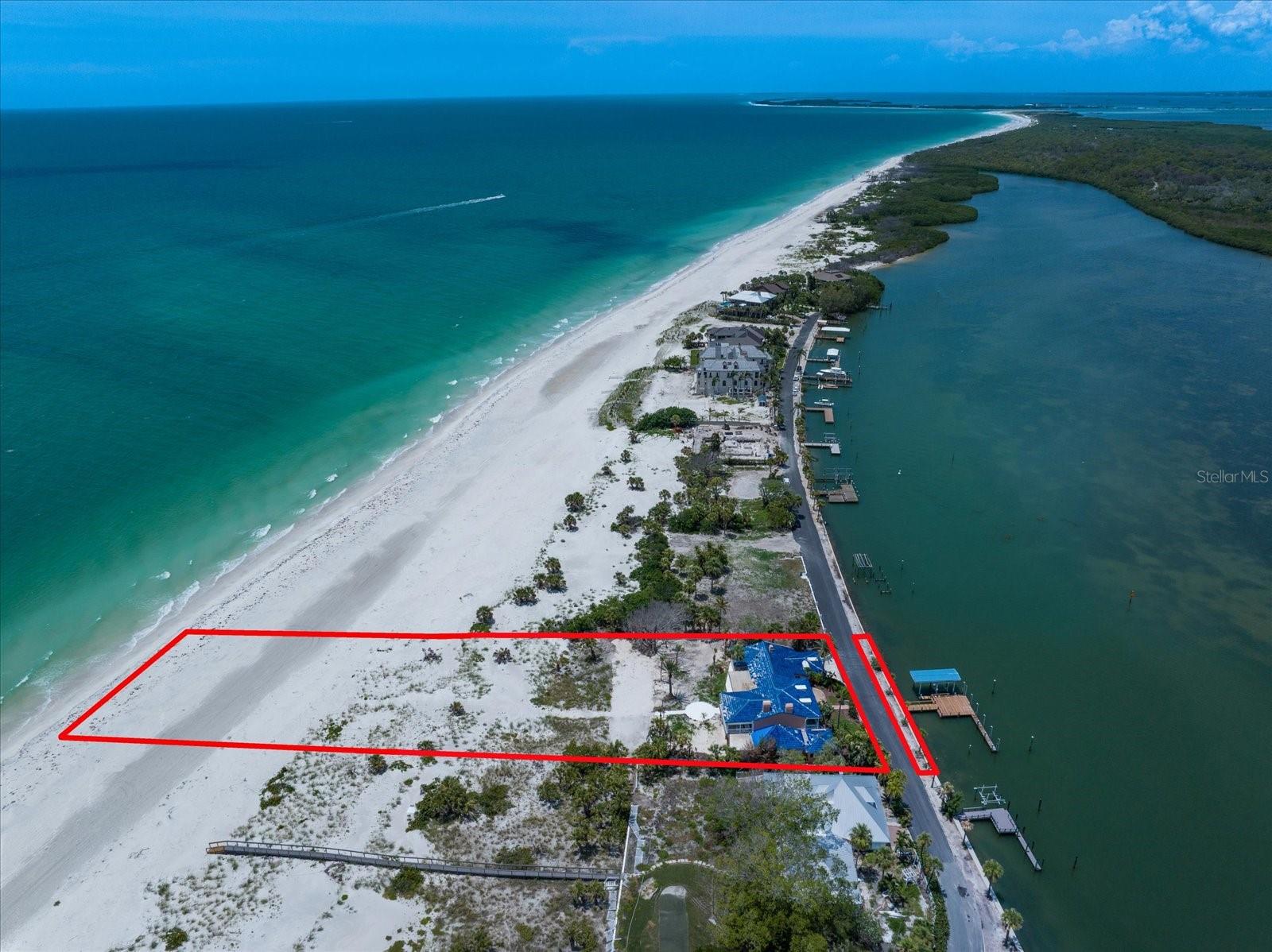 1114 MANDALAY PT, CLEARWATER BEACH, FL — photo 22