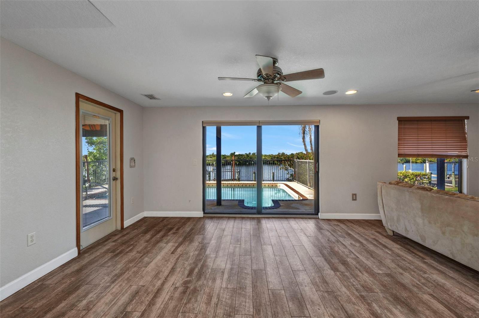18566 ARAPAHOE CIR, PORT CHARLOTTE, FL — photo 9