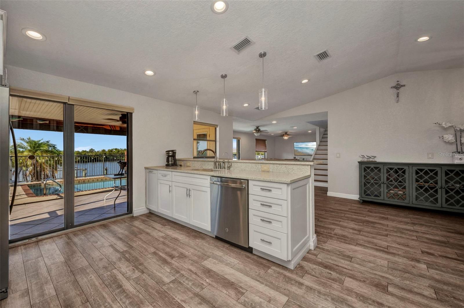 18566 ARAPAHOE CIR, PORT CHARLOTTE, FL — photo 20