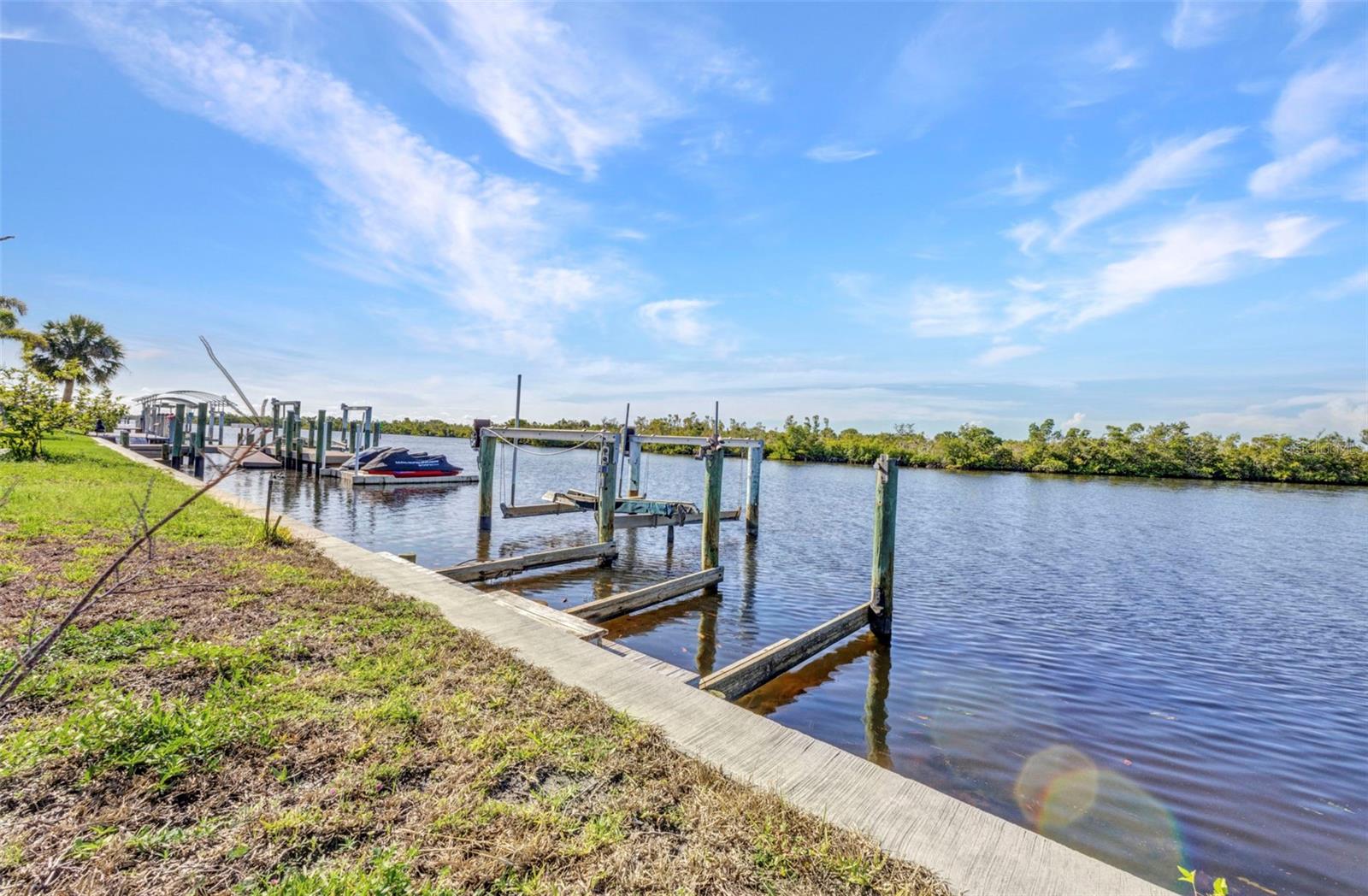 18566 ARAPAHOE CIR, PORT CHARLOTTE, FL — photo 45