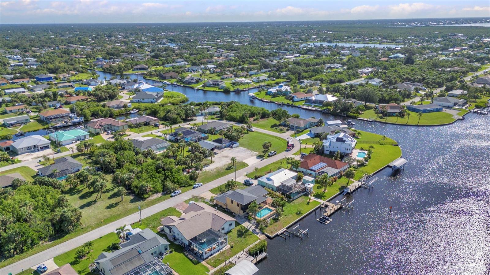 18566 ARAPAHOE CIR, PORT CHARLOTTE, FL — photo 49