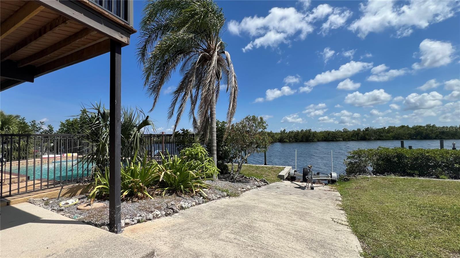 18566 ARAPAHOE CIR, PORT CHARLOTTE, FL — photo 52