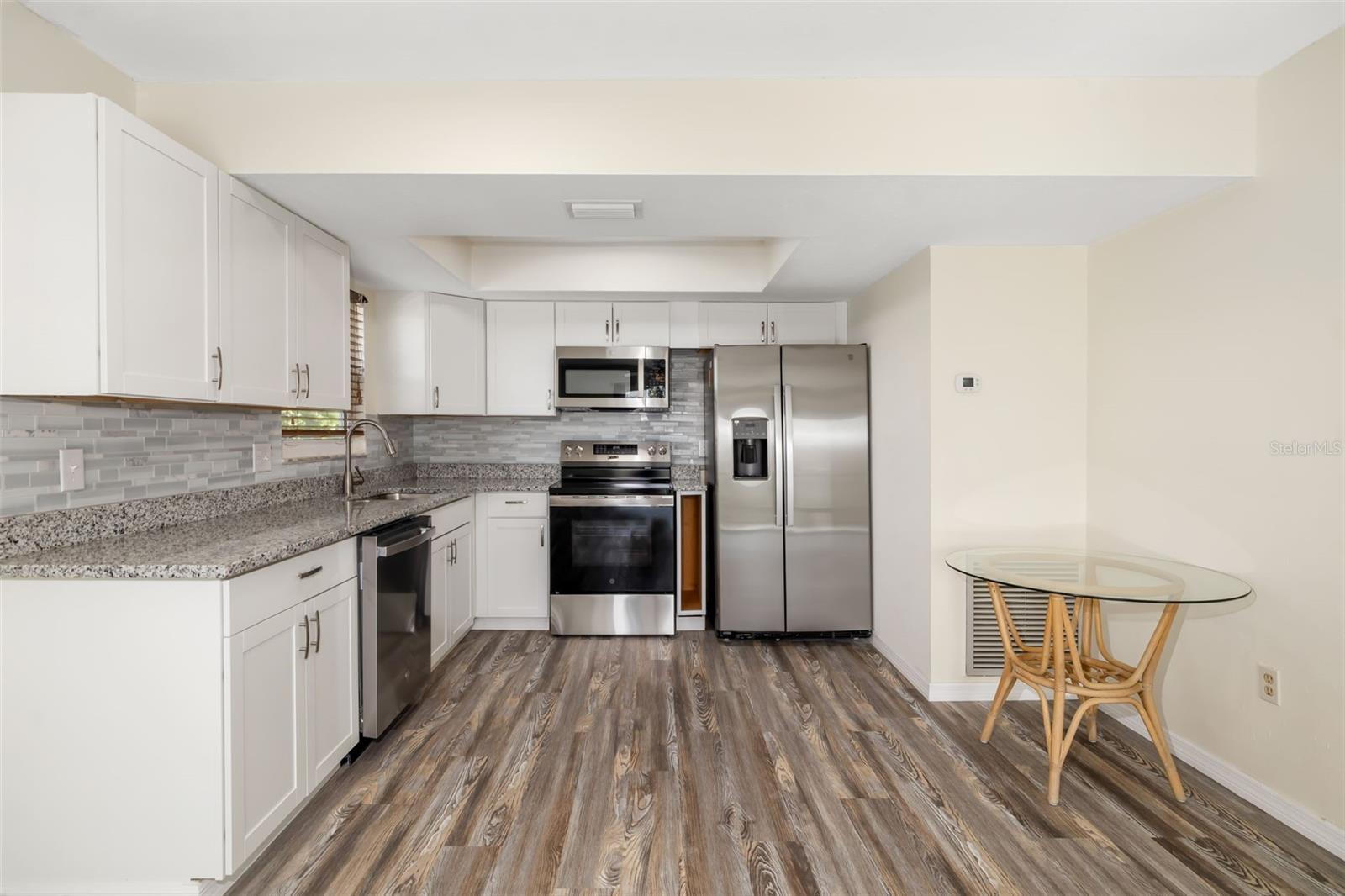 2513 AVENUE B #B, BRADENTON BEACH, FL — photo 19