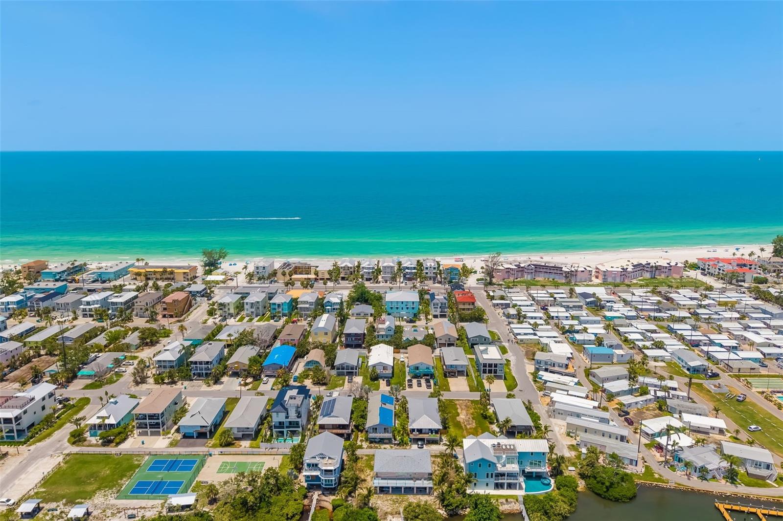 2513 AVENUE B #B, BRADENTON BEACH, FL — photo 34