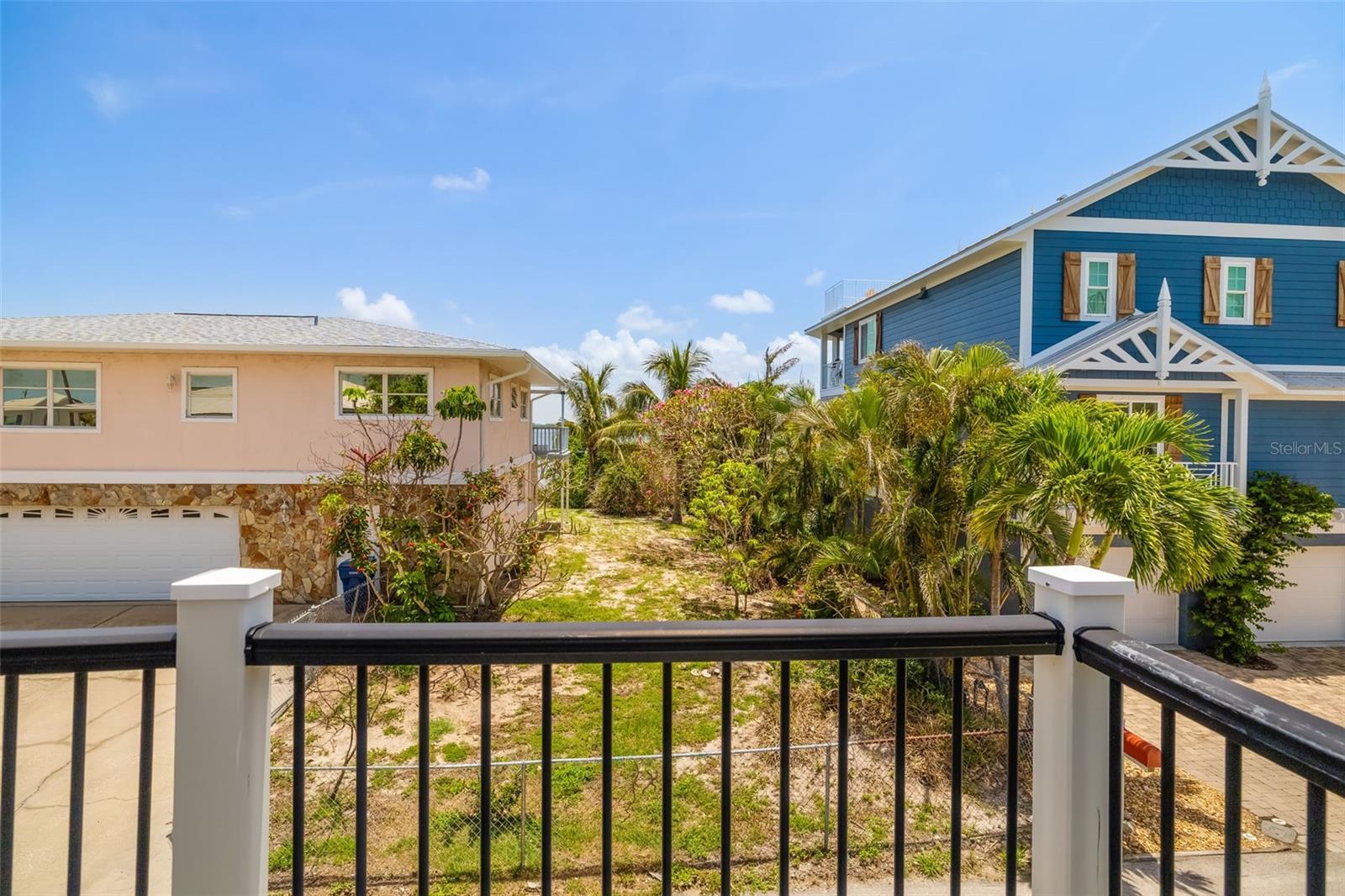 2513 AVENUE B #B, BRADENTON BEACH, FL — photo 18