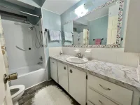 424 HAWTHORNE BLVD — photo 81