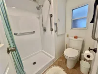 424 HAWTHORNE BLVD — photo 105
