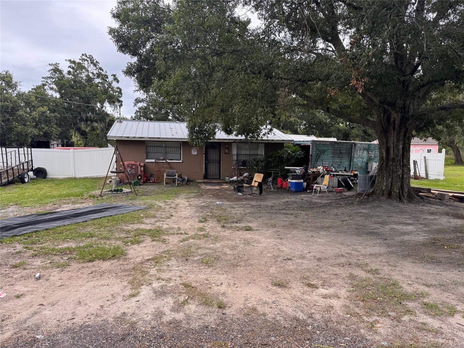 2293 PUMP RD, MULBERRY, FL