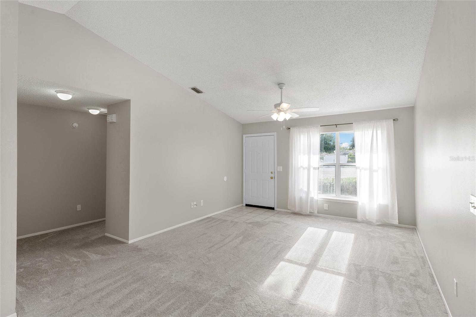 1726 TROPICAL CT, TAVARES, FL — photo 9