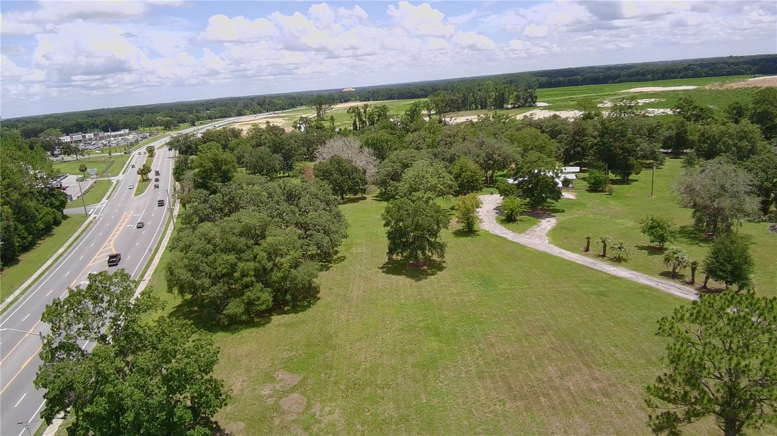 24206 DOC KARELAS DR, NEWBERRY, FL — photo 2