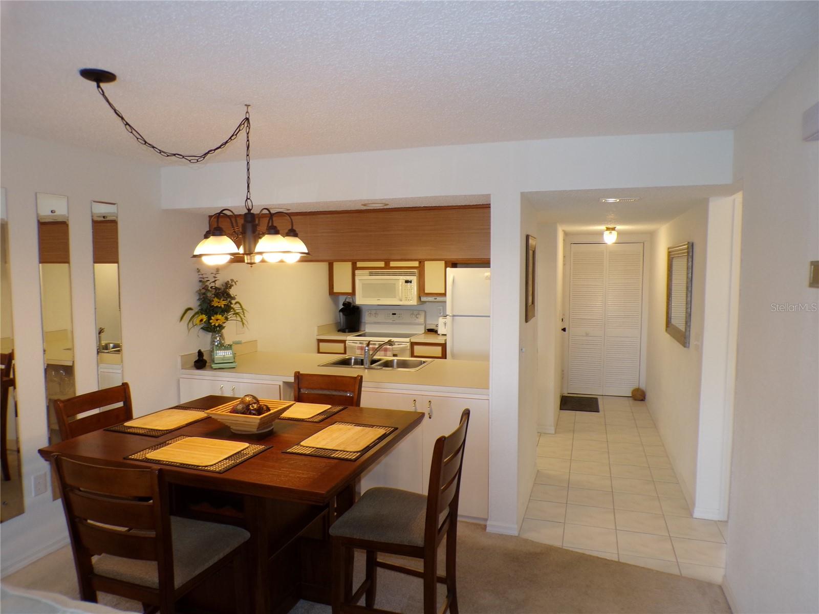 4016 OAKVIEW DR #J6, PUNTA GORDA, FL — photo 9