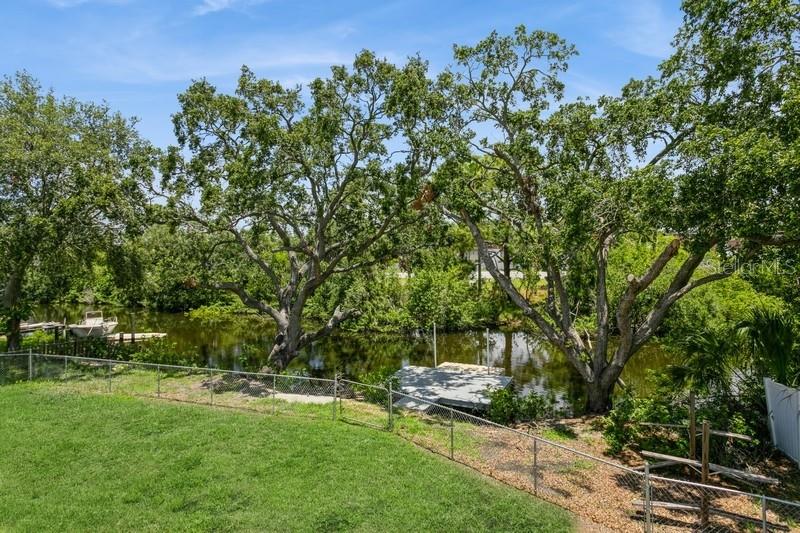 9107 BRUNSWICK LN, TAMPA, FL — photo 11