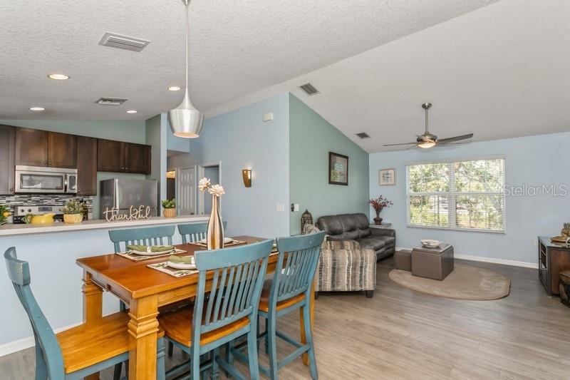 9107 BRUNSWICK LN, TAMPA, FL — photo 16