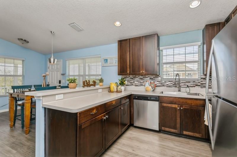 9107 BRUNSWICK LN, TAMPA, FL — photo 18