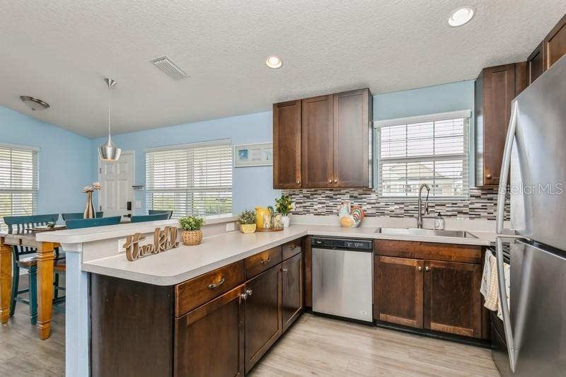 9107 BRUNSWICK LN, TAMPA, FL — photo 24