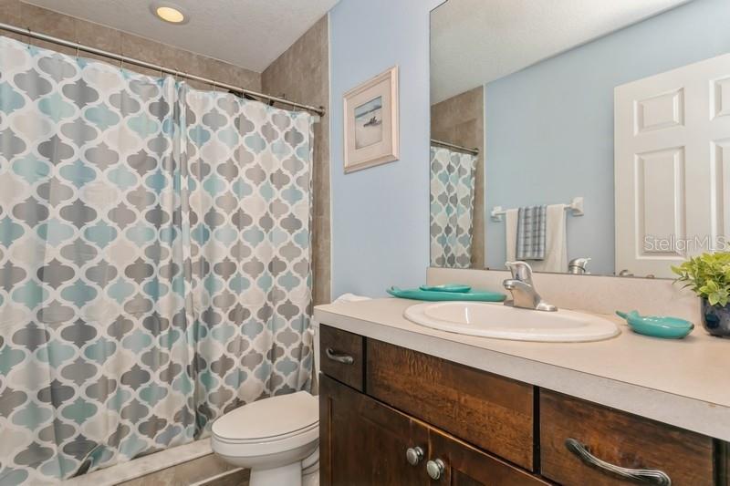 9107 BRUNSWICK LN, TAMPA, FL — photo 29