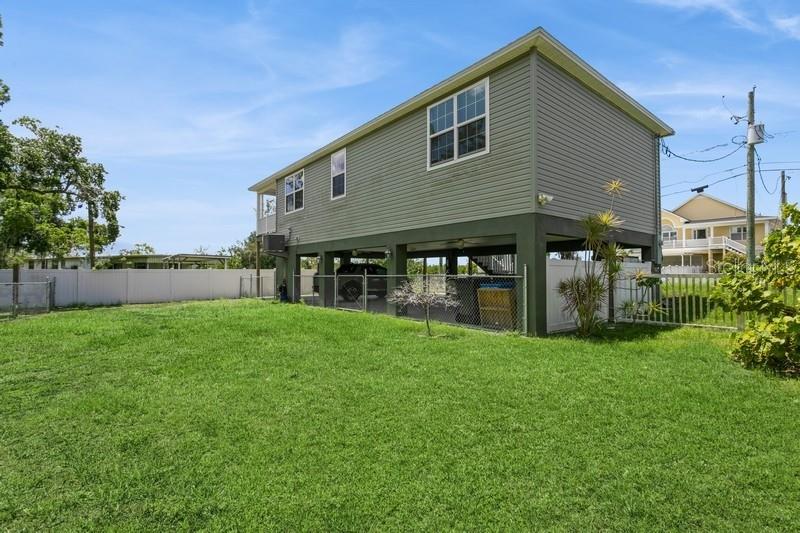 9107 BRUNSWICK LN, TAMPA, FL — photo 36