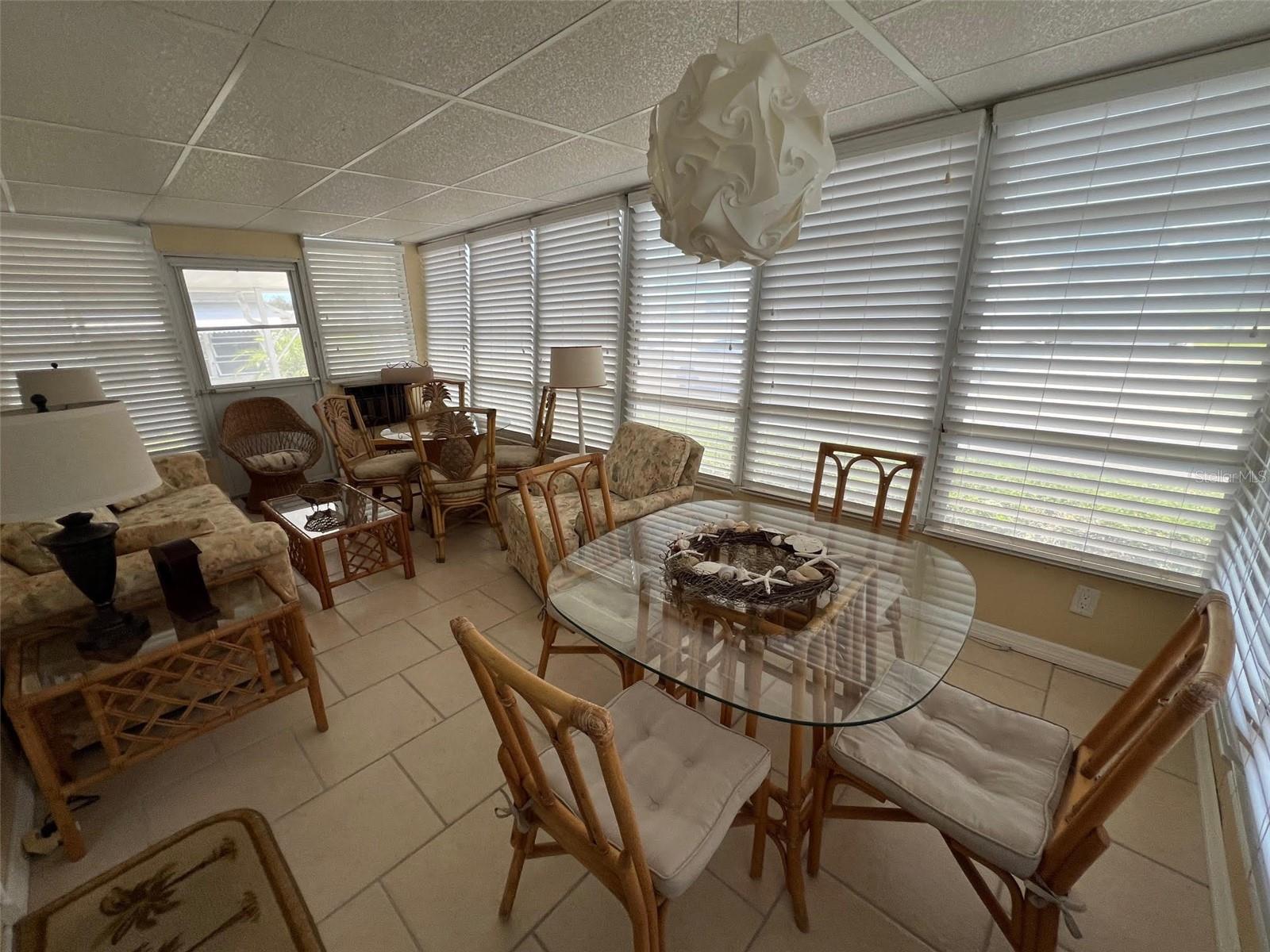 36 THATCH PALM ST E, LARGO, FL — photo 16