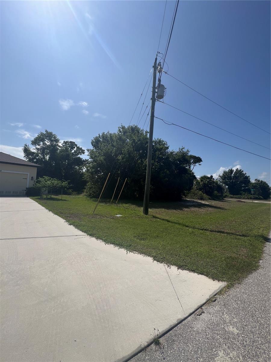 168 WHITE PINE DR, ROTONDA WEST, FL — photo 25