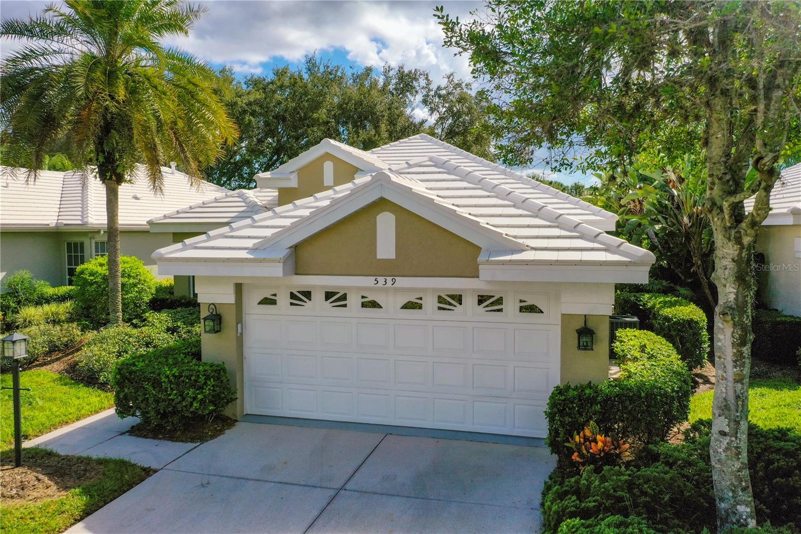 539 FALLBROOK DR, VENICE, FL — photo 2