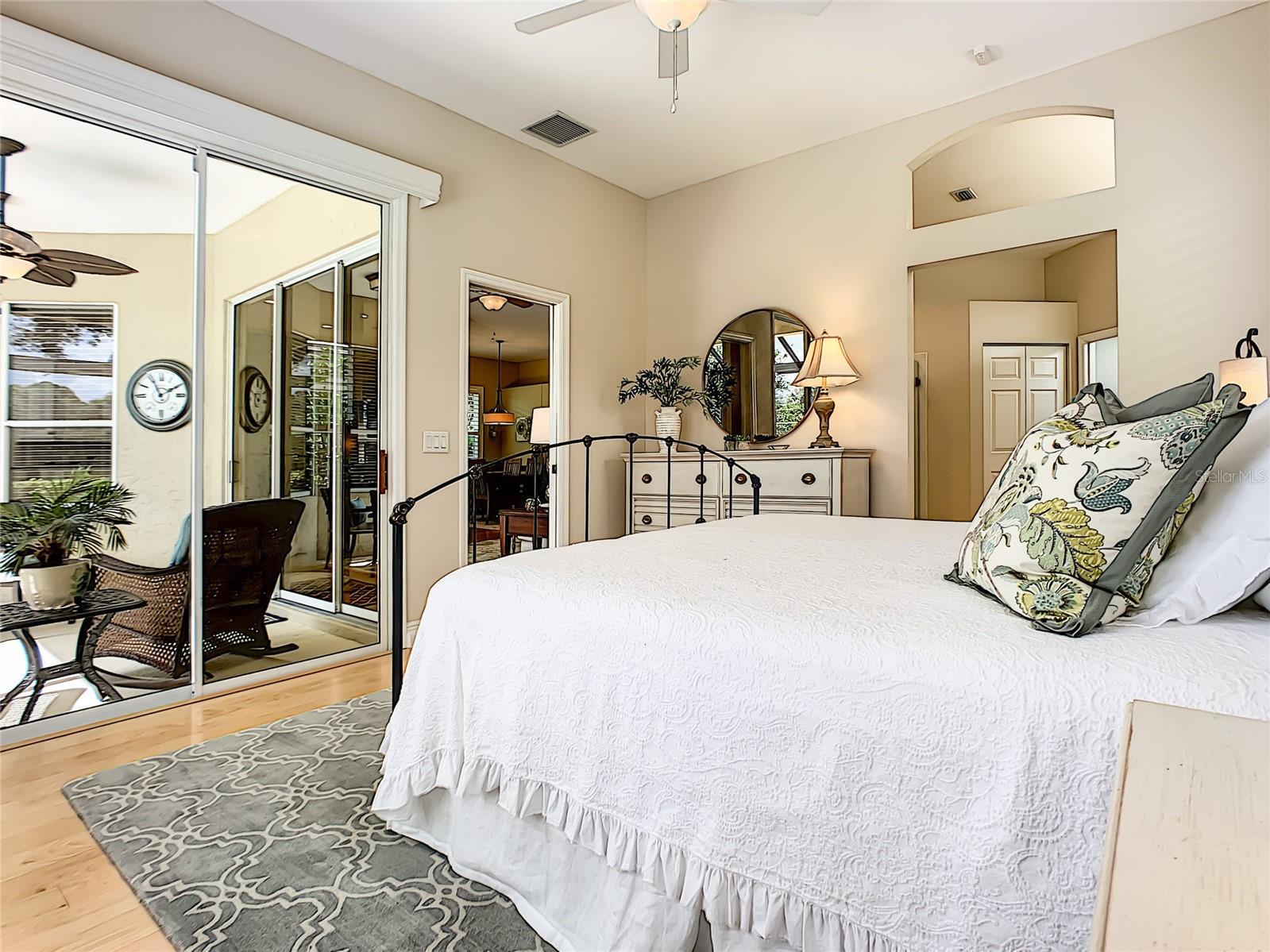 539 FALLBROOK DR, VENICE, FL — photo 36