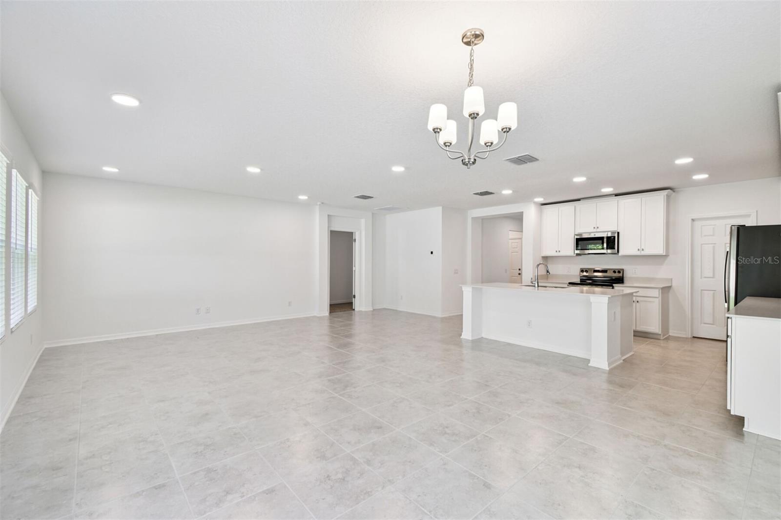 12801 CASTLE OAKS DR, HUDSON, FL — photo 15