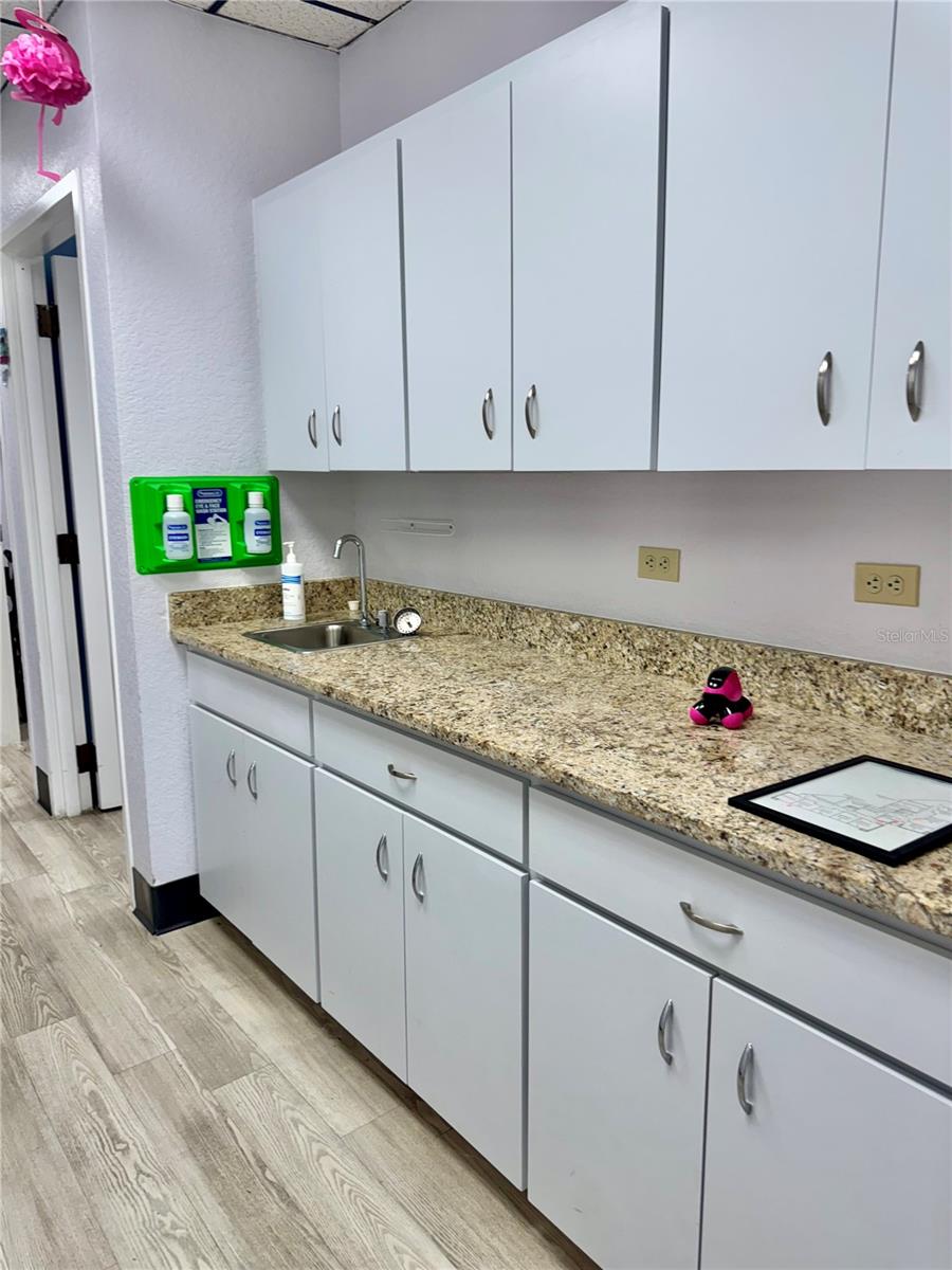 6801 US-27 N #B3, SEBRING, FL — photo 10