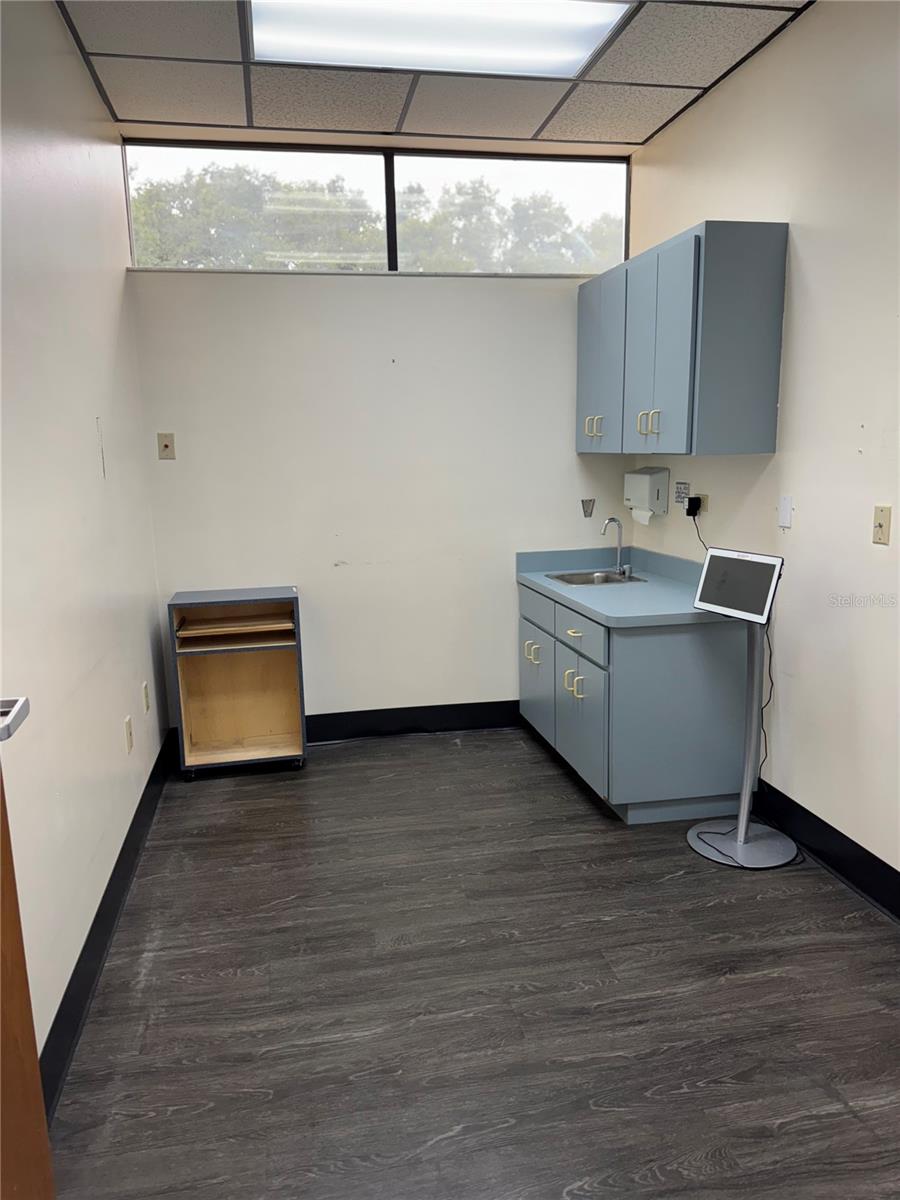 6801 US-27 N #B1, SEBRING, FL — photo 19