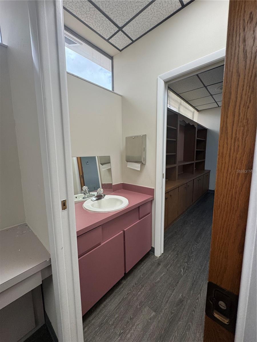 6801 US-27 N #B2, SEBRING, FL — photo 17