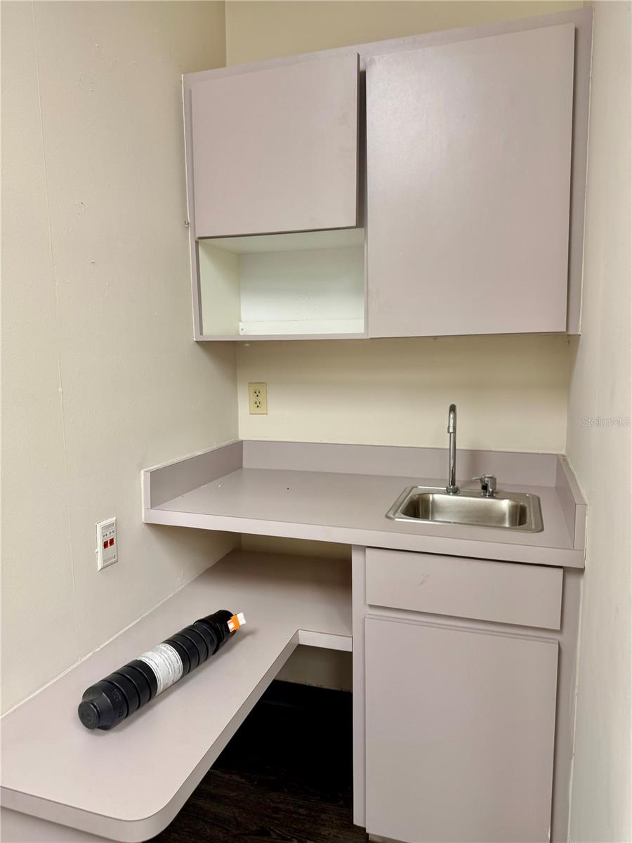 6801 US-27 N #B2, SEBRING, FL — photo 19