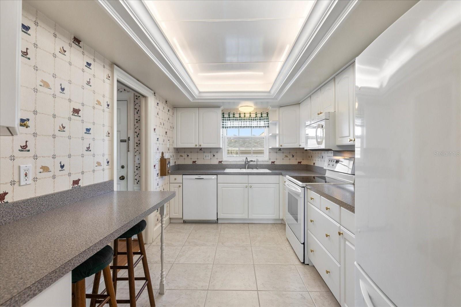 139 BLUFF VIEW DR #405, BELLEAIR BLUFFS, FL — photo 14