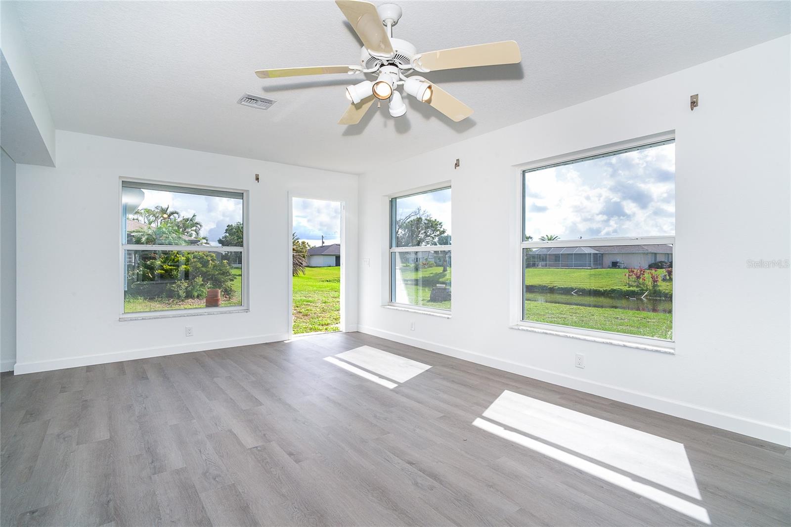 15 BUNKER PL, ROTONDA WEST, FL — photo 17