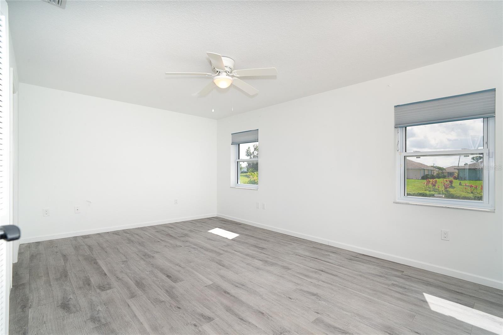 15 BUNKER PL, ROTONDA WEST, FL — photo 27