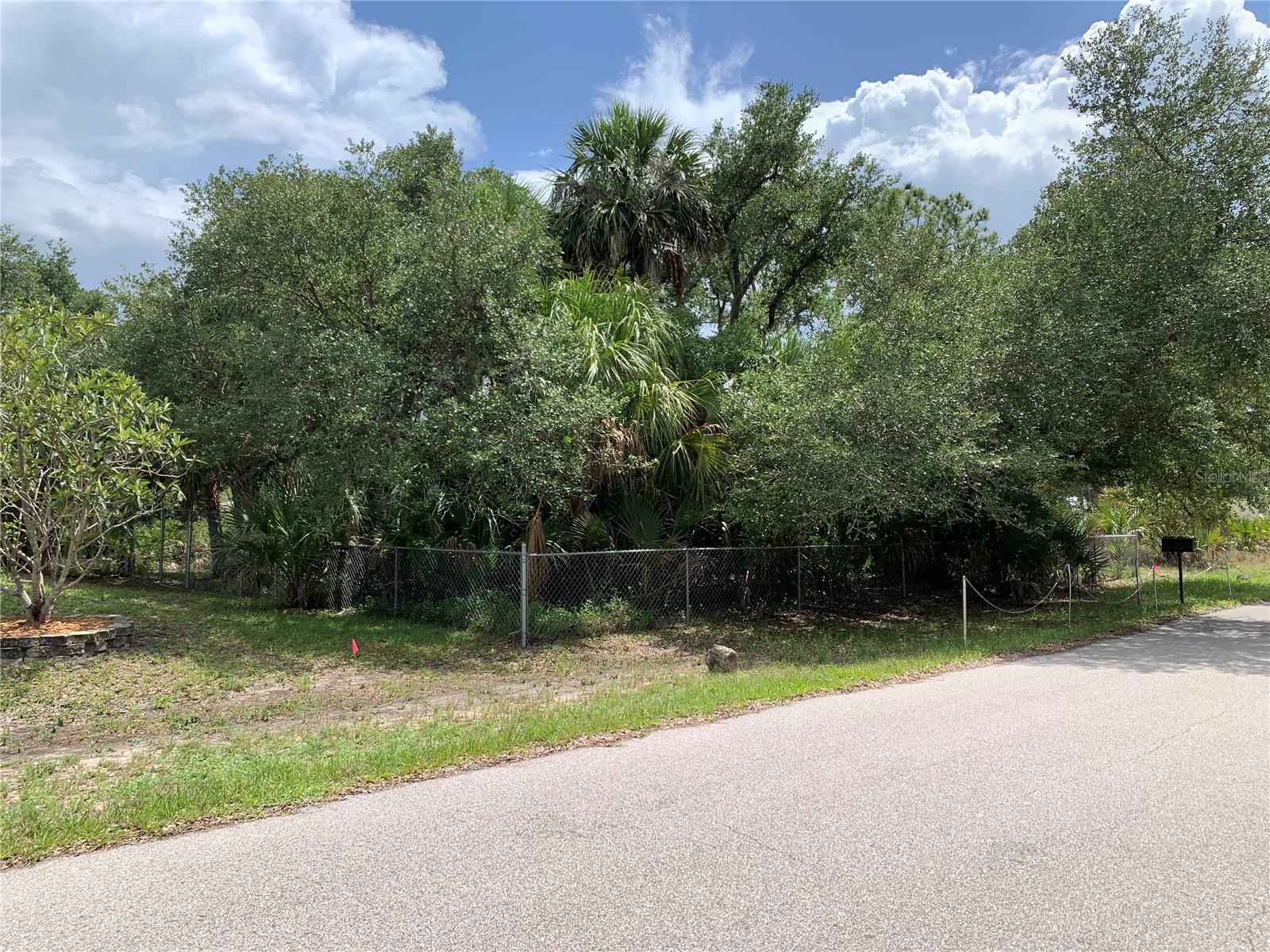 17489 CLOVER, PORT CHARLOTTE, FL — photo 2