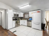 2712 BERDETTA ST — photo 17