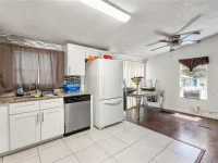 2712 BERDETTA ST — photo 24